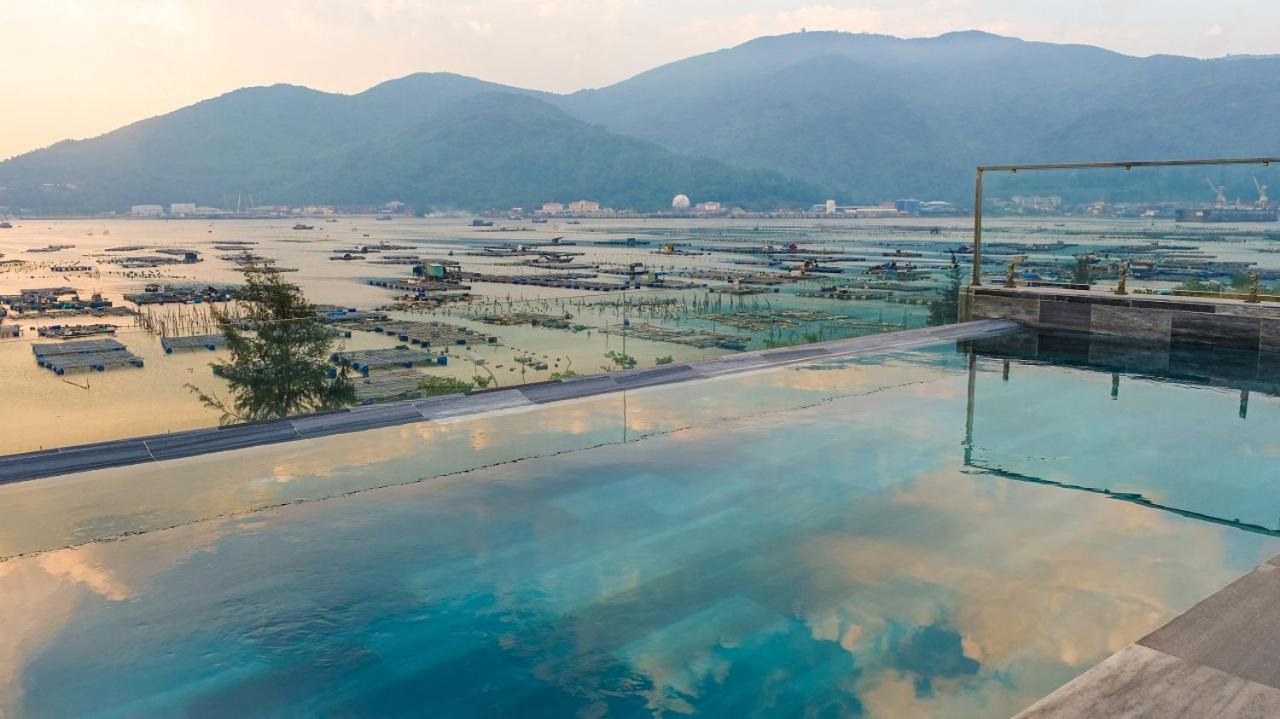 The Fish Village Villa Da Nang Exteriör bild